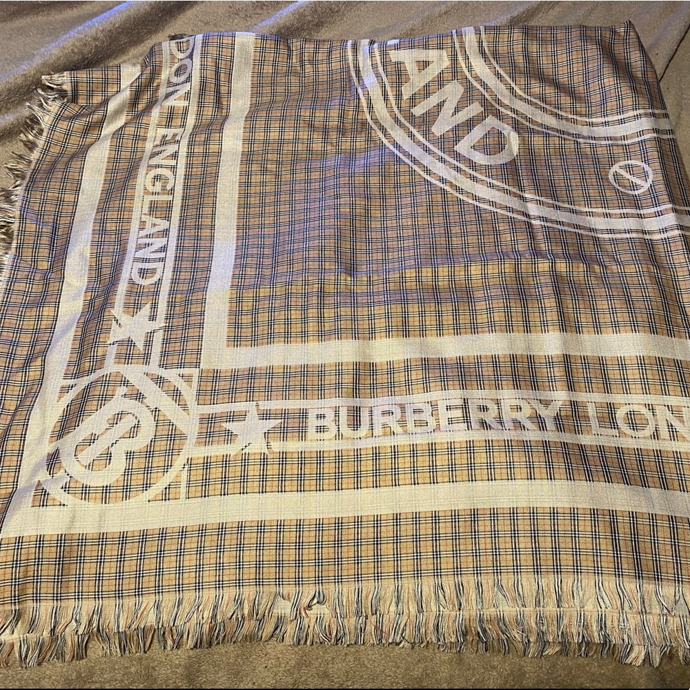 Burberry London Accessory Large Silk Scarf Headwrap Small Plaid Design